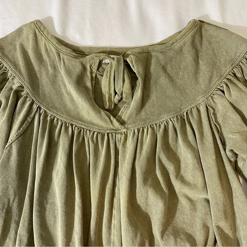 Free People tee shirt size small No Good Alone in Willow  Billowy Slightly Crop